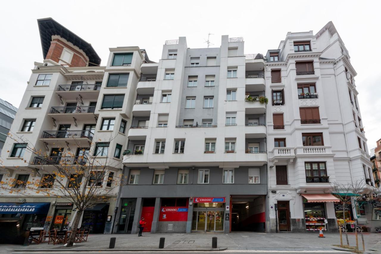 Alhondiga By Staynnapartments Bilbao Exterior foto